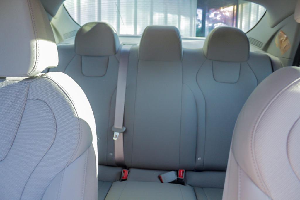 2021 Hyundai Elantra SE photo