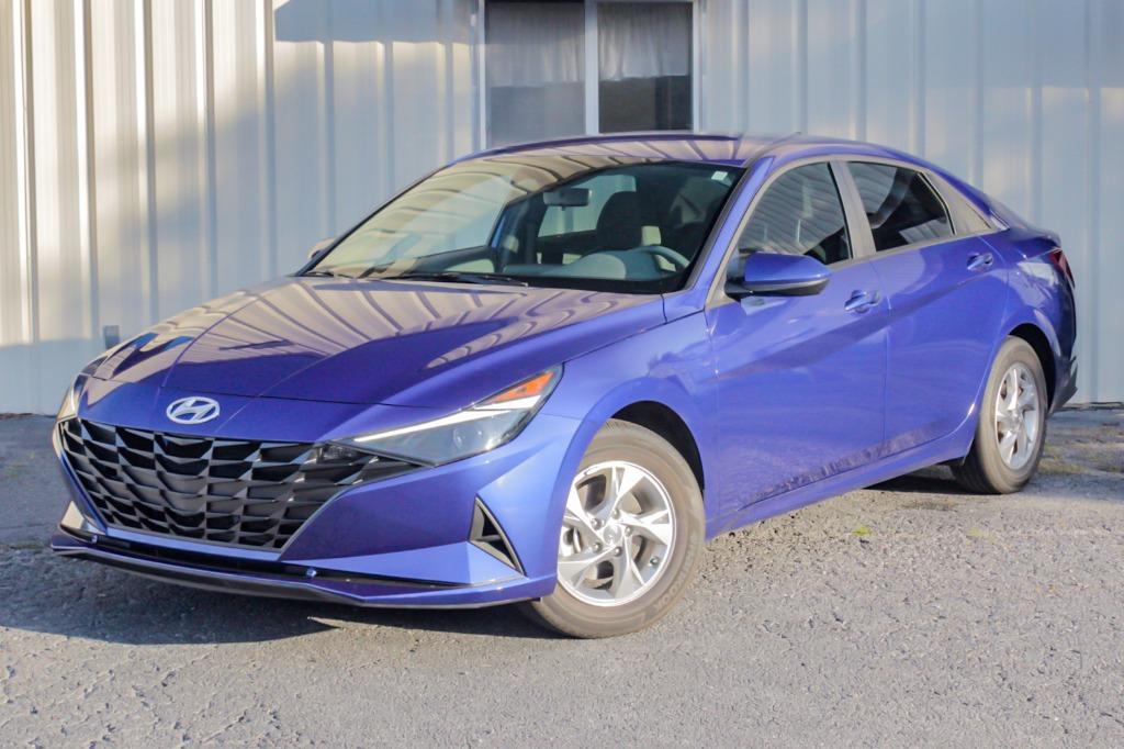 2021 Hyundai Elantra SE photo