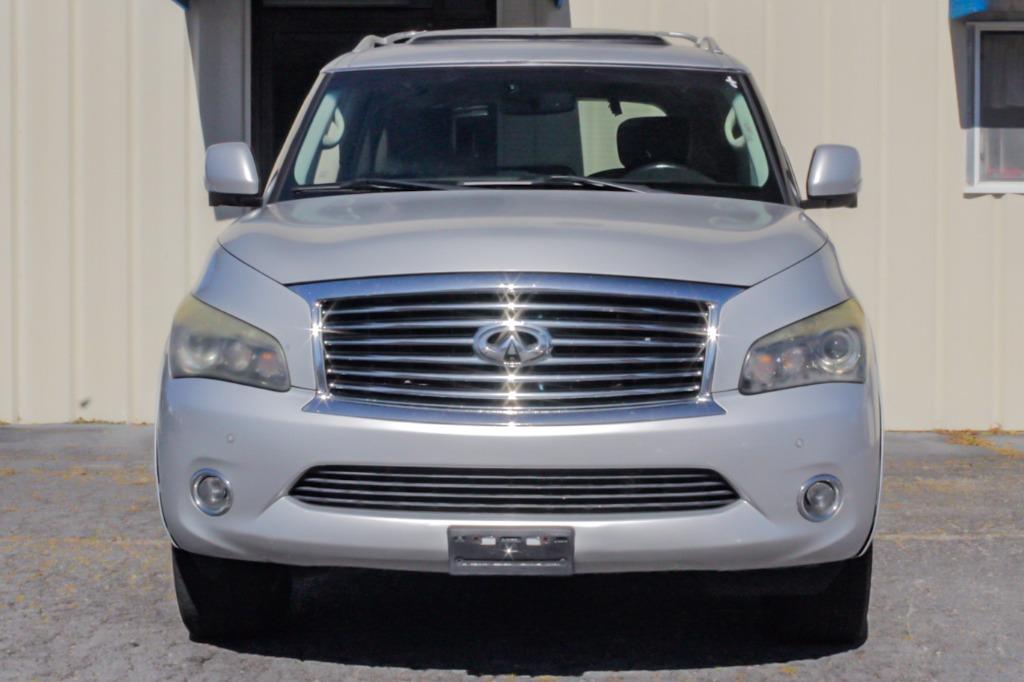 2011 Infiniti QX56 photo