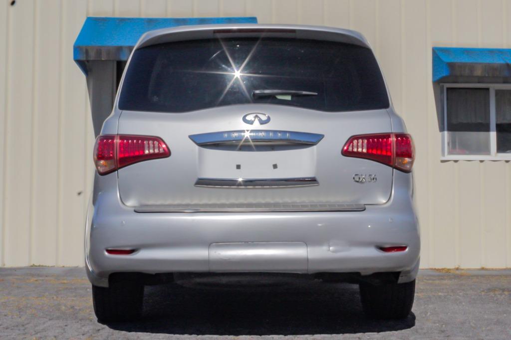 2011 Infiniti QX56 photo