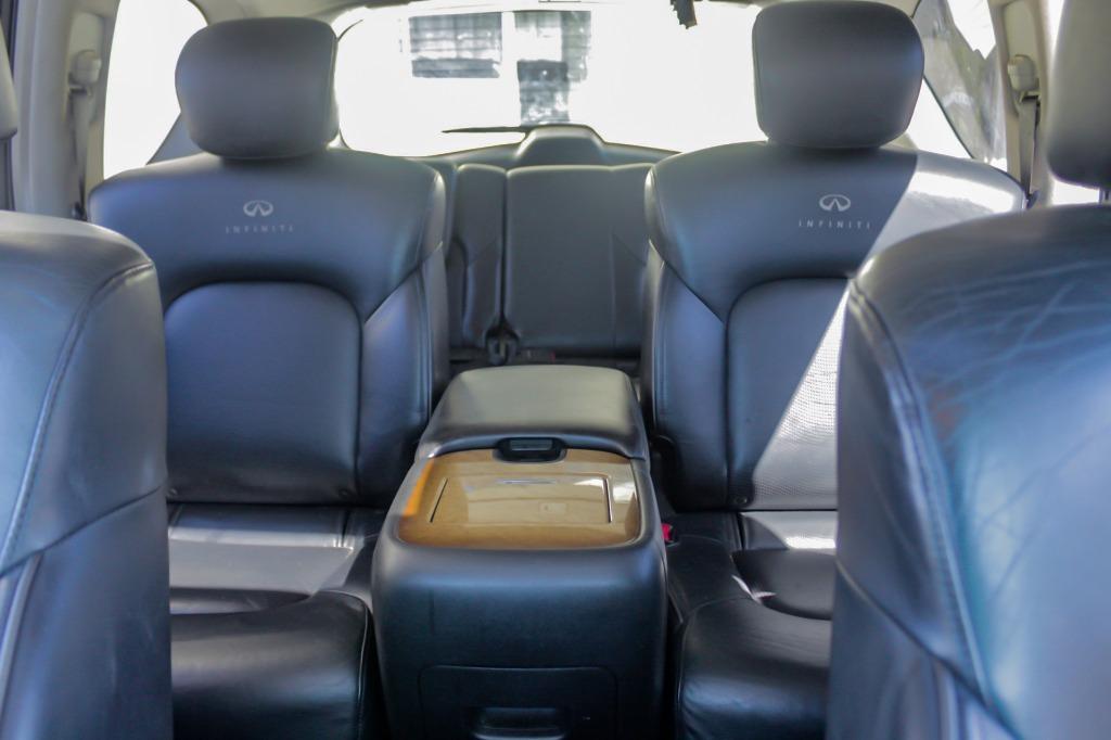 2011 Infiniti QX56 photo