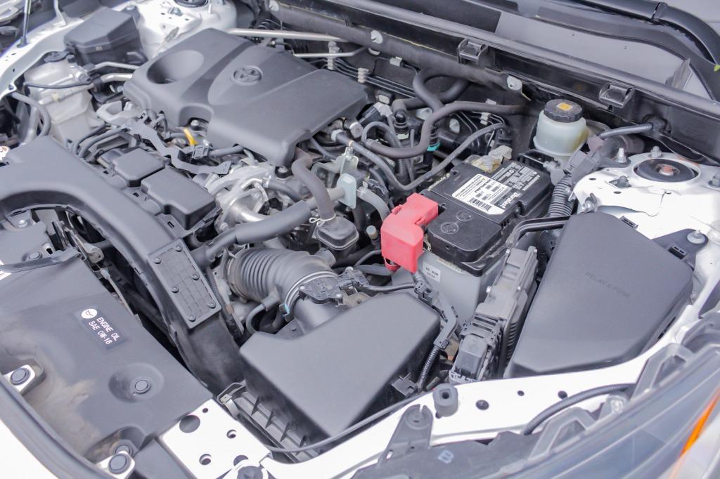 2019 Toyota RAV4 XLE photo