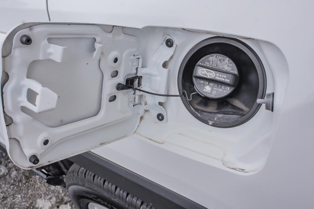 2019 Toyota RAV4 XLE photo