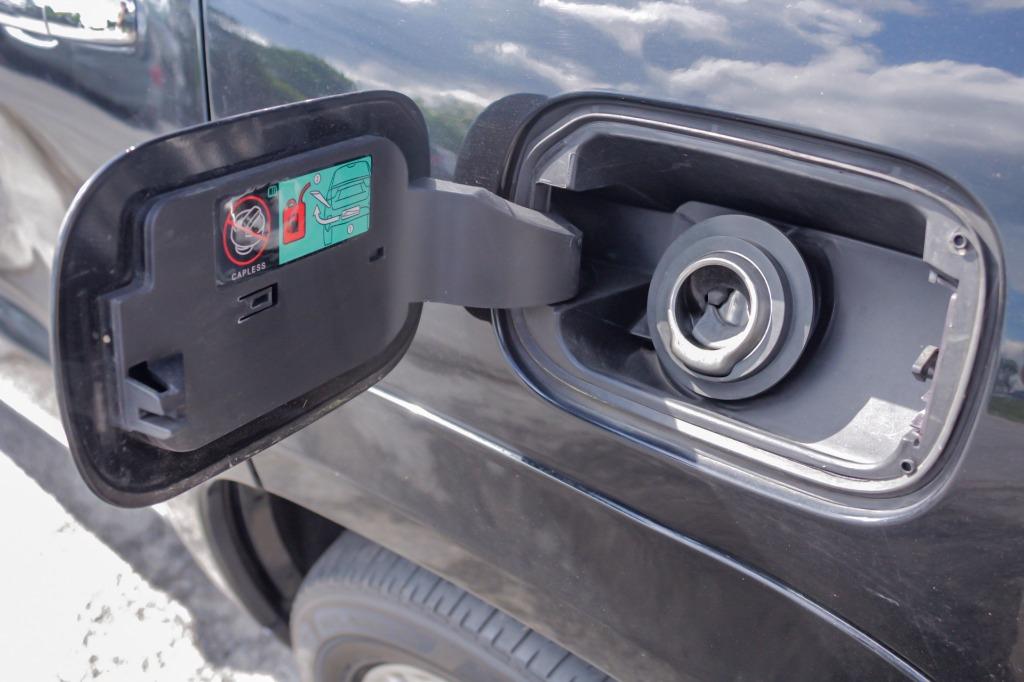 2017 Jeep Grand Cherokee Summit photo