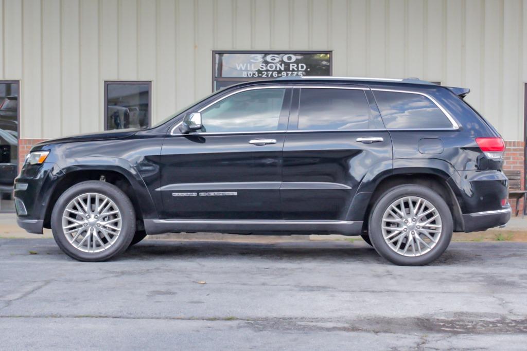 2017 Jeep Grand Cherokee Summit photo