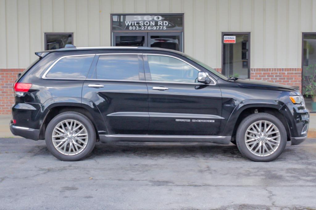 2017 Jeep Grand Cherokee Summit photo