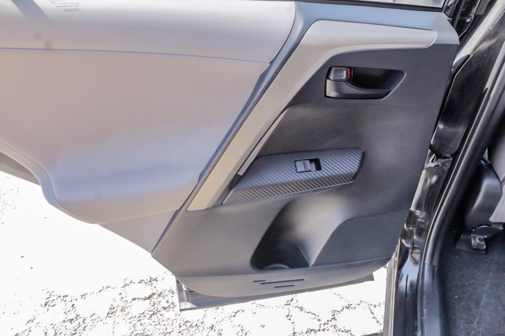 2013 Toyota RAV4 XLE photo