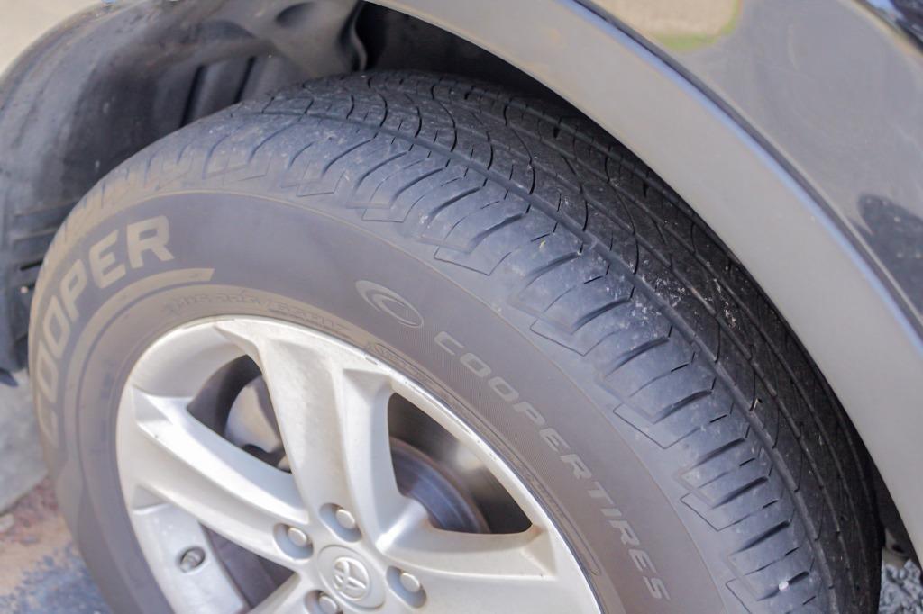 2013 Toyota RAV4 XLE photo