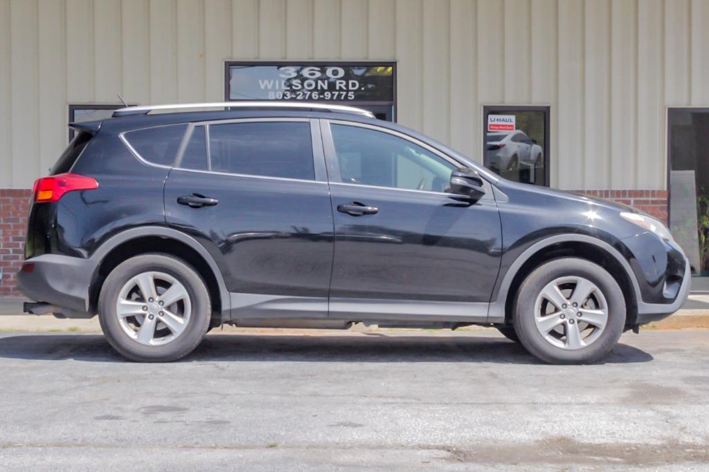 2013 Toyota RAV4 XLE photo