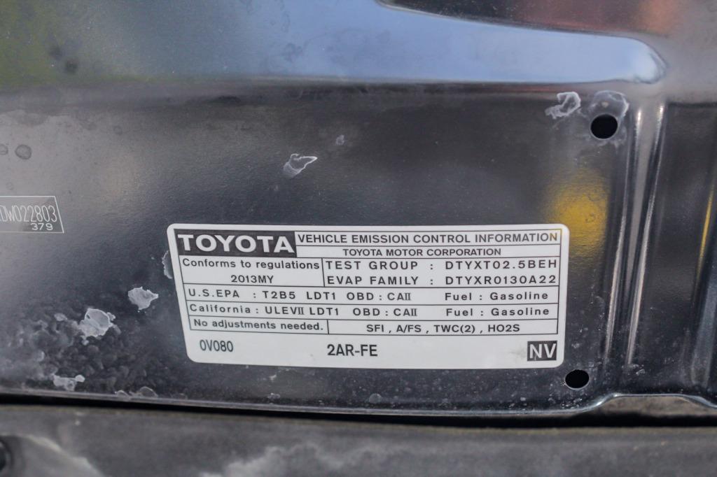 2013 Toyota RAV4 XLE photo