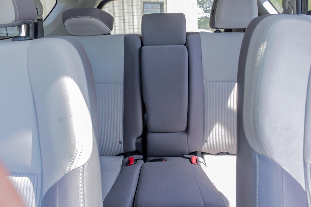 2013 Toyota RAV4 XLE photo