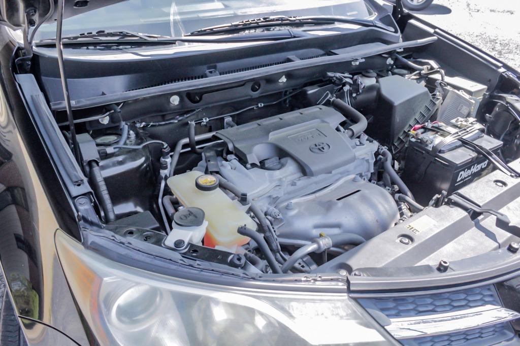 2013 Toyota RAV4 XLE photo