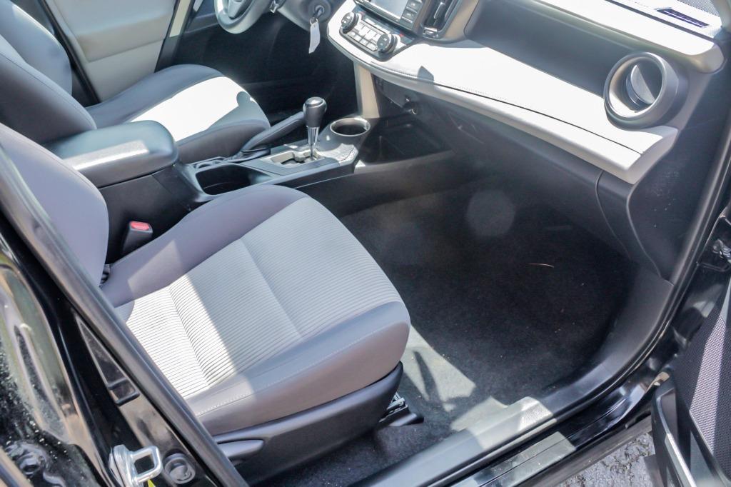 2013 Toyota RAV4 XLE photo