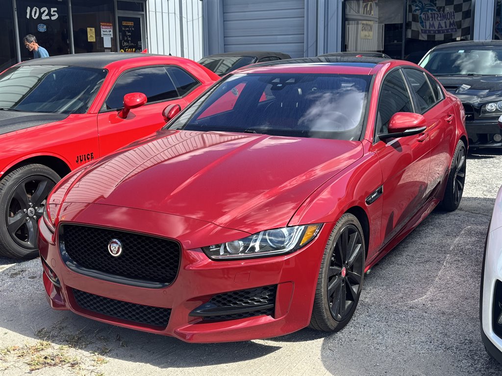 2017 Jaguar XF