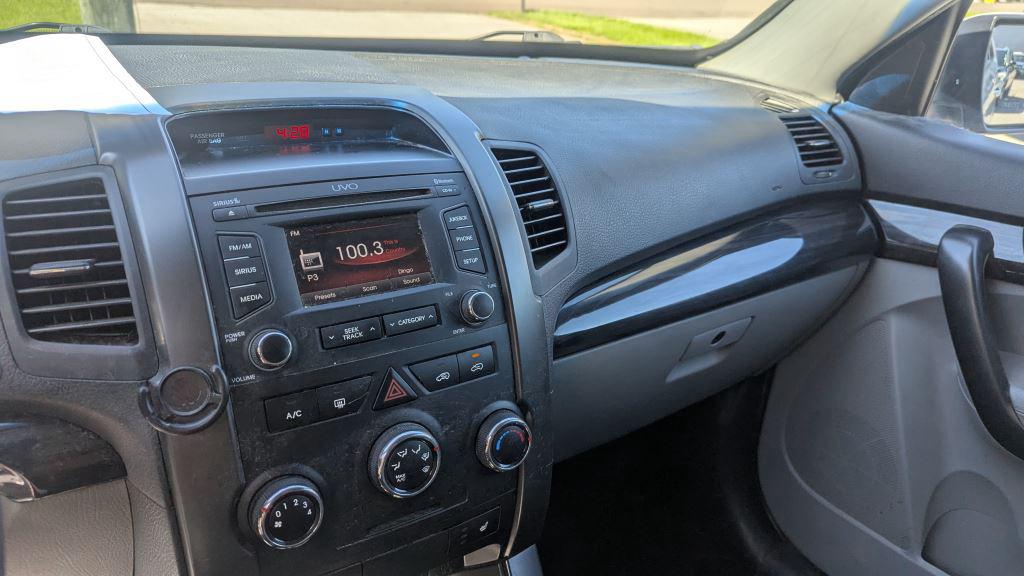 2013 Kia Sorento LX photo