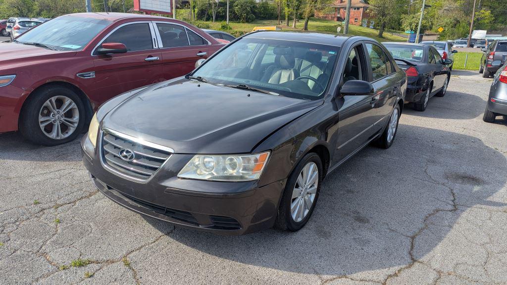 2010 Hyundai Sonata SE V6 photo