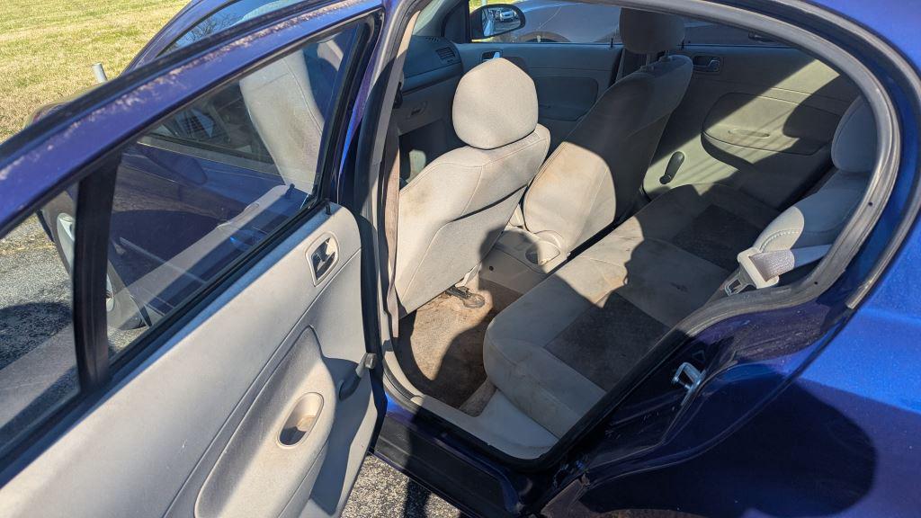 2006 Chevrolet Cobalt - $2,995