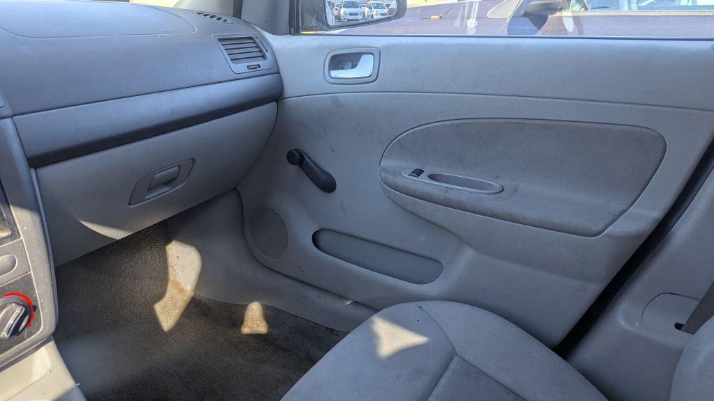 2006 Chevrolet Cobalt - $2,995