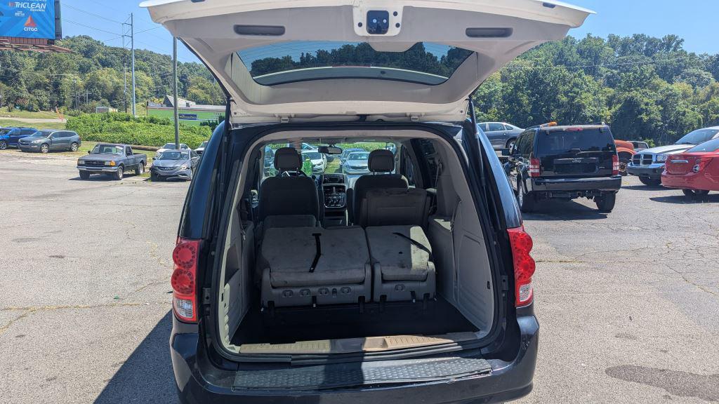 2013 Dodge Grand Caravan SE photo