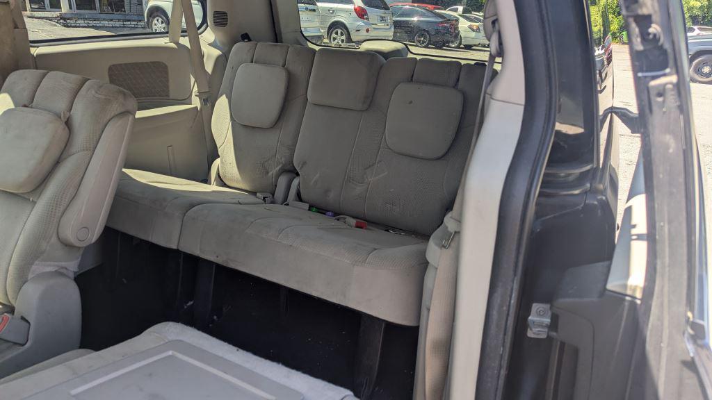 2013 Dodge Grand Caravan SE photo
