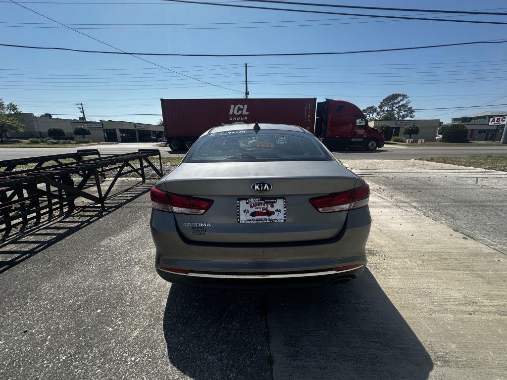2017 Kia Optima Lx 4d Se  photo