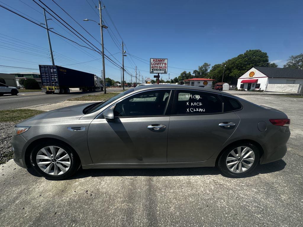 2017 Kia Optima Lx 4d Se  photo