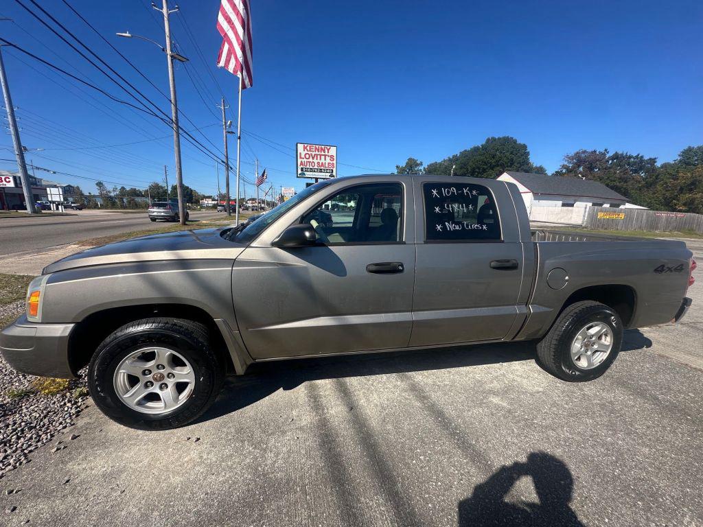 2006 Dodge Dakota - $8,999