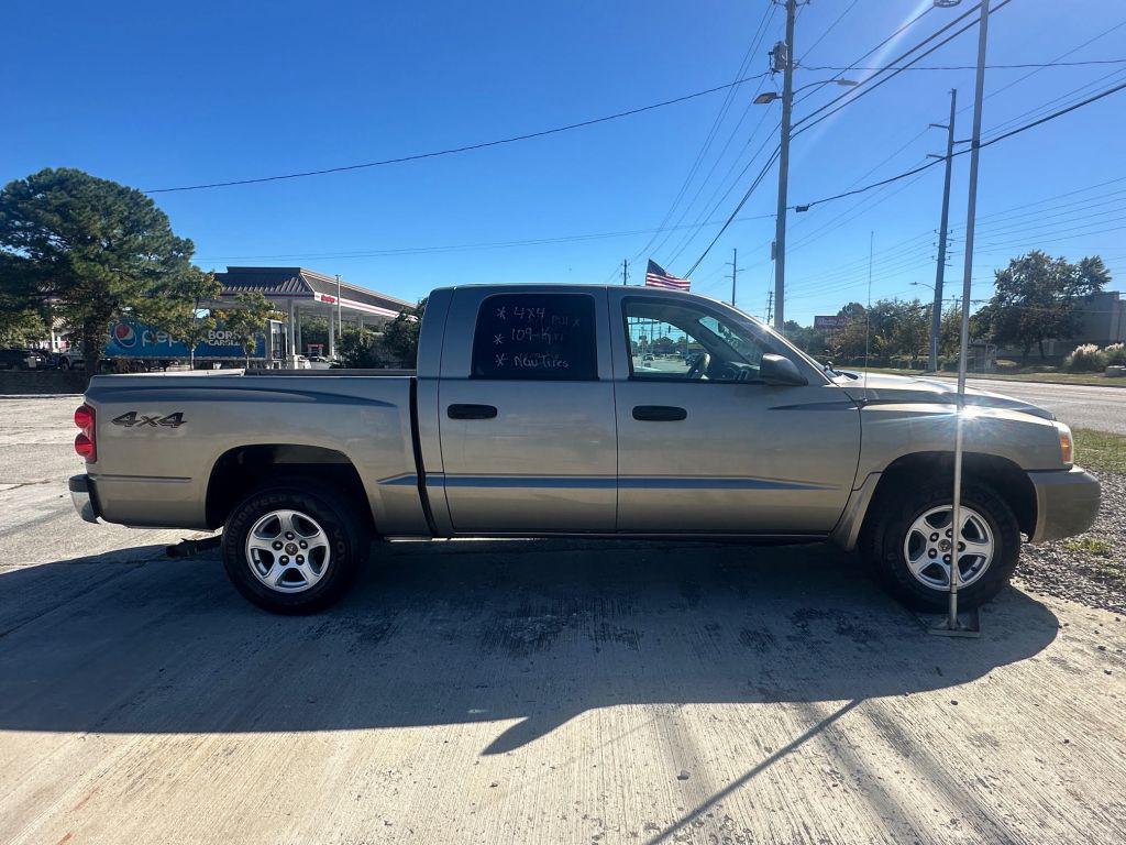 2006 Dodge Dakota - $8,999