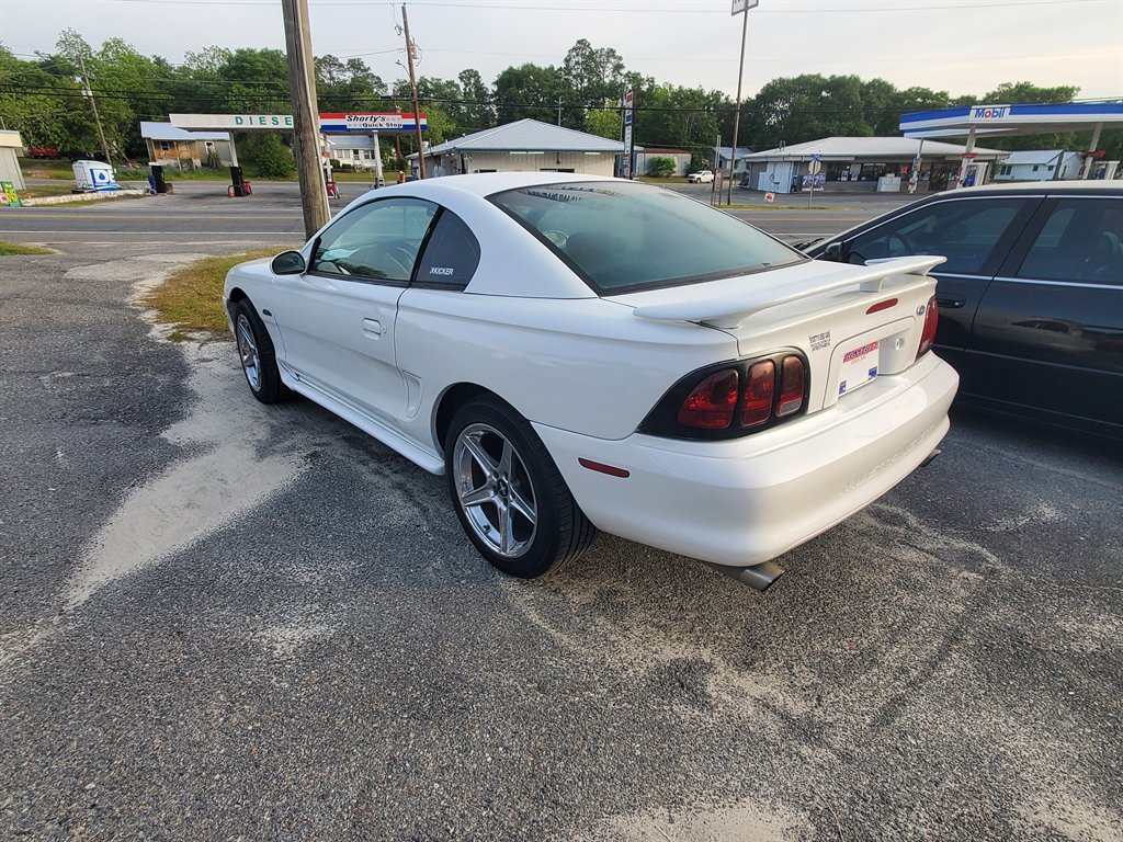 1996 Ford Mustang - $7,995