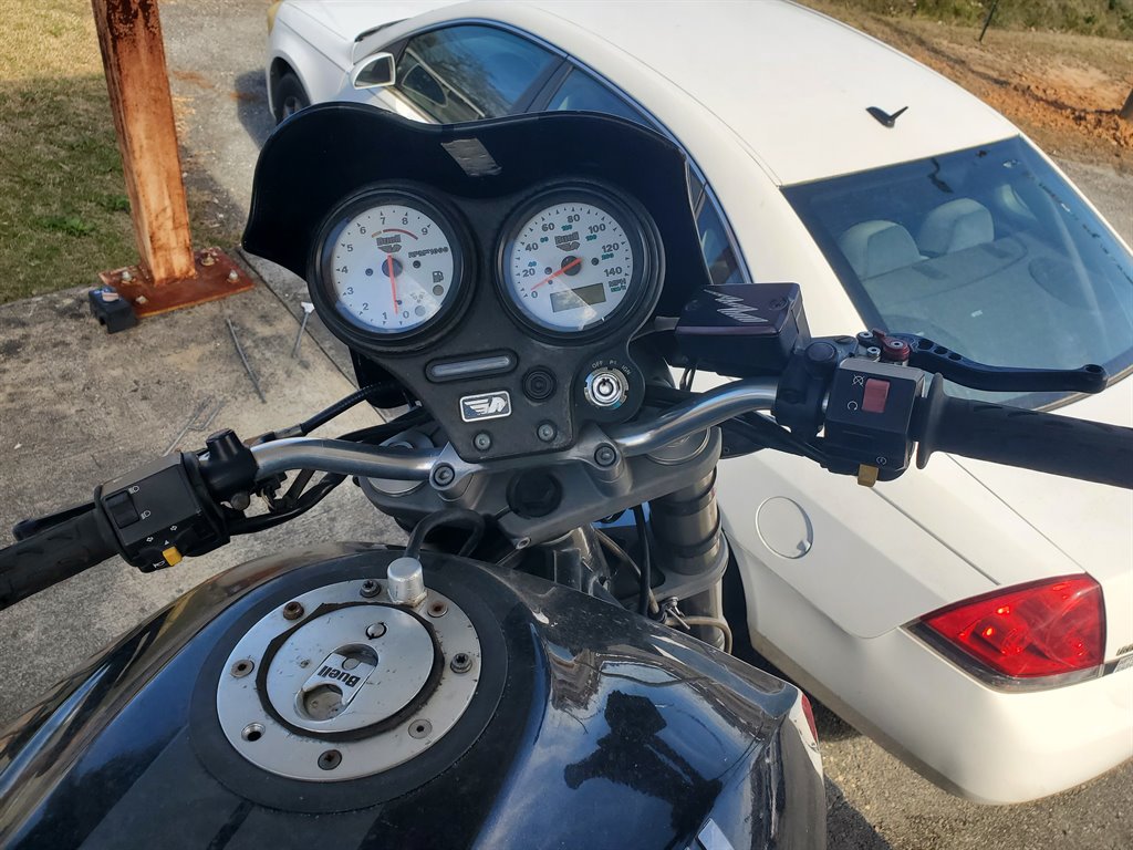 2000 BUELL X1 LIGHTNING - $4,895