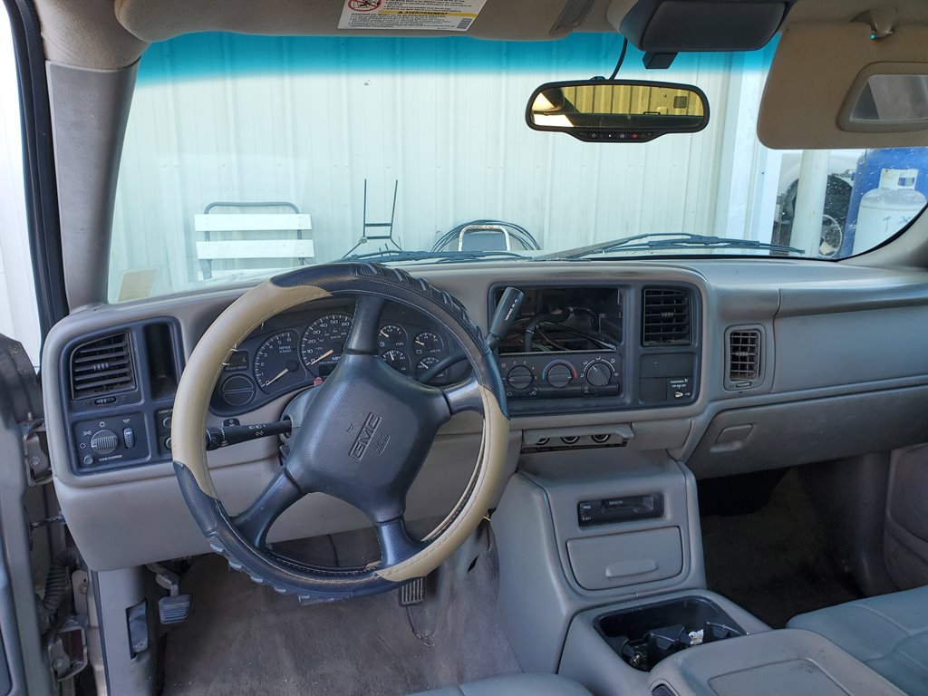 2002 GMC Sierra 1500 SL photo