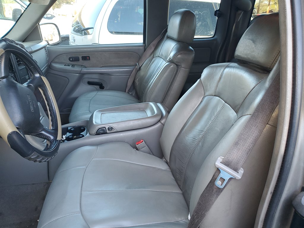 2002 GMC Sierra 1500 SL photo