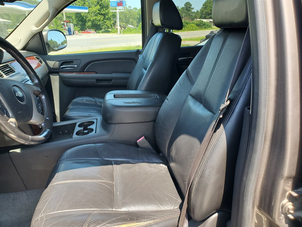 2013 Chevrolet Tahoe - $12,959