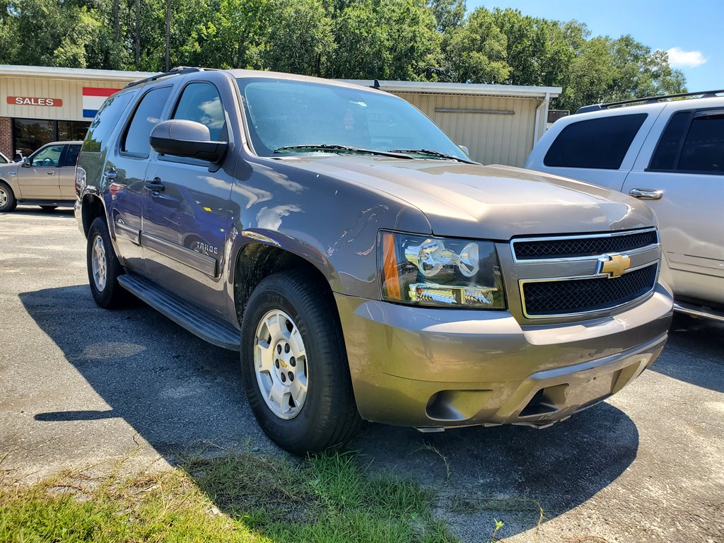 2013 Chevrolet Tahoe - $12,959