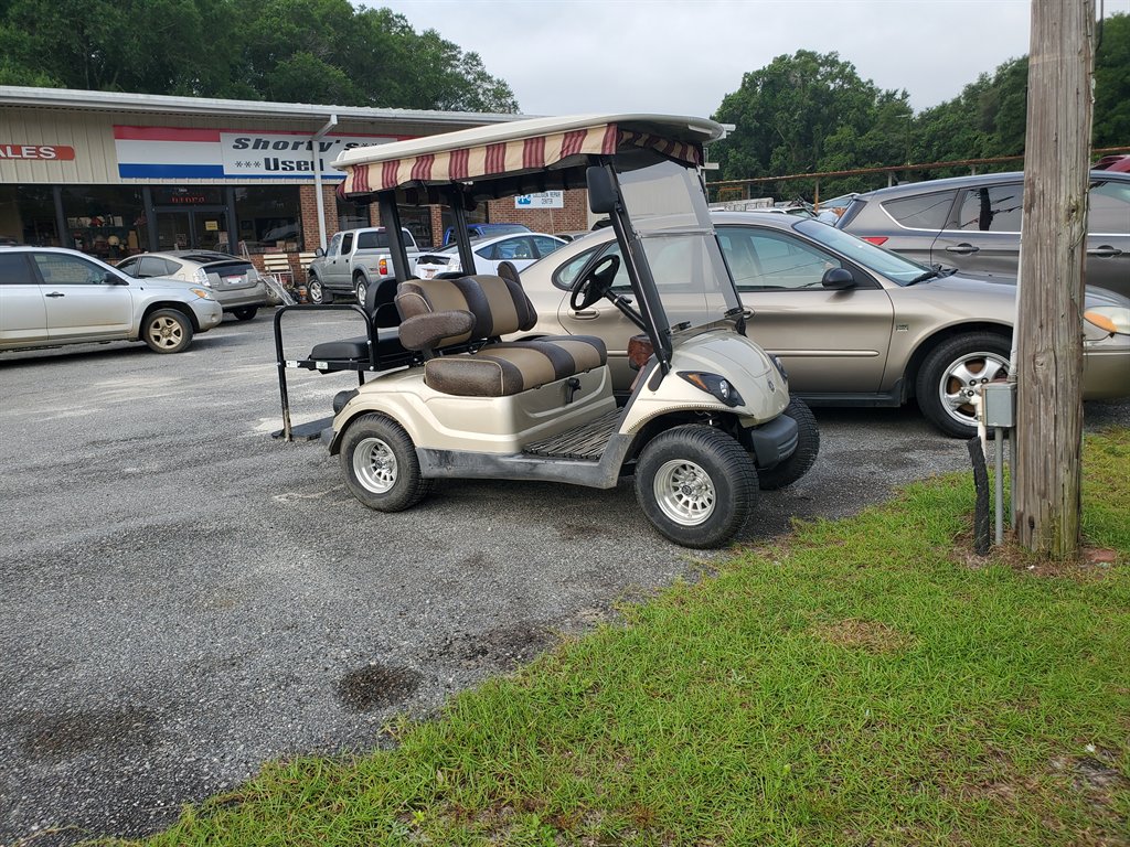 2007 Yamaha Golfcard - $9,695