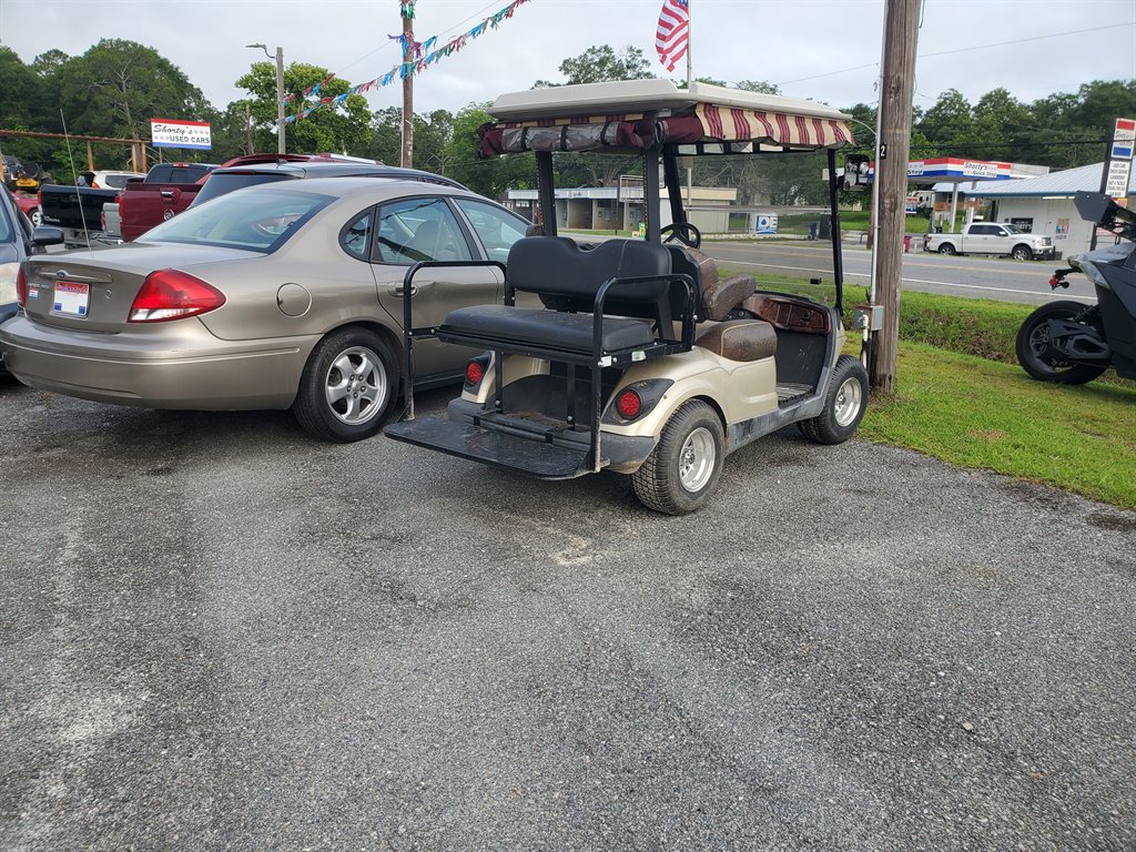 2007 Yamaha Golfcard - $9,695