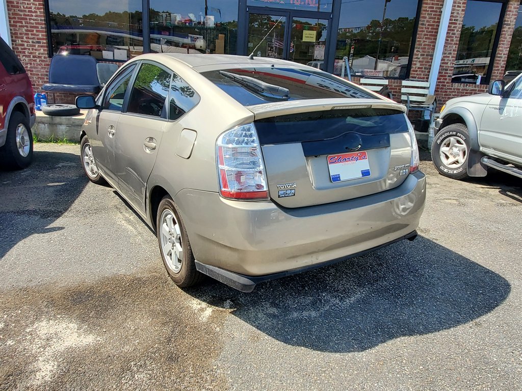 2008 Toyota Prius - $5,895