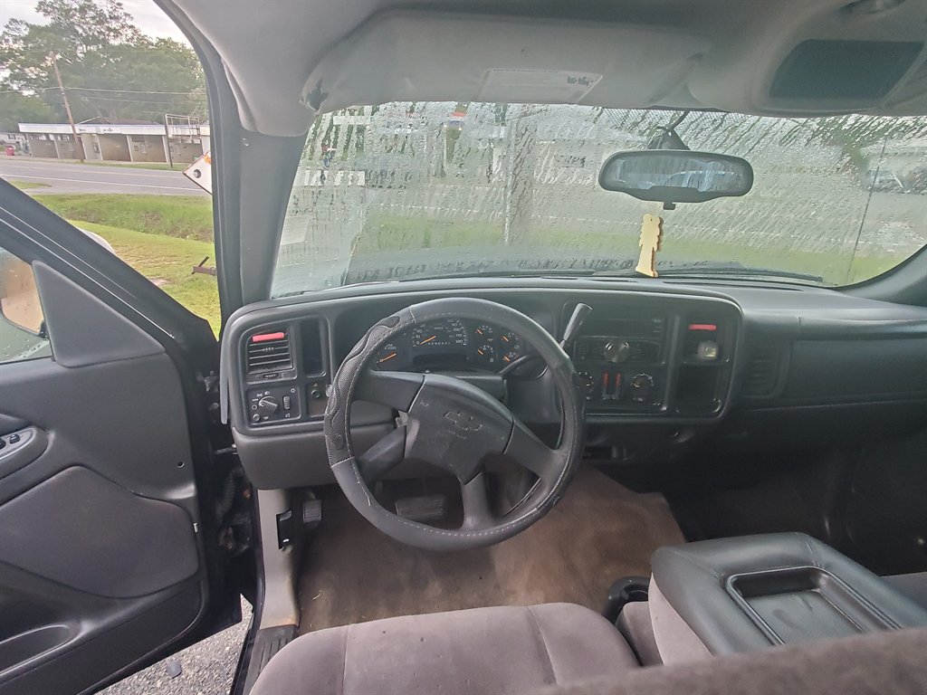 2006 Chevrolet Silverado - $10,695