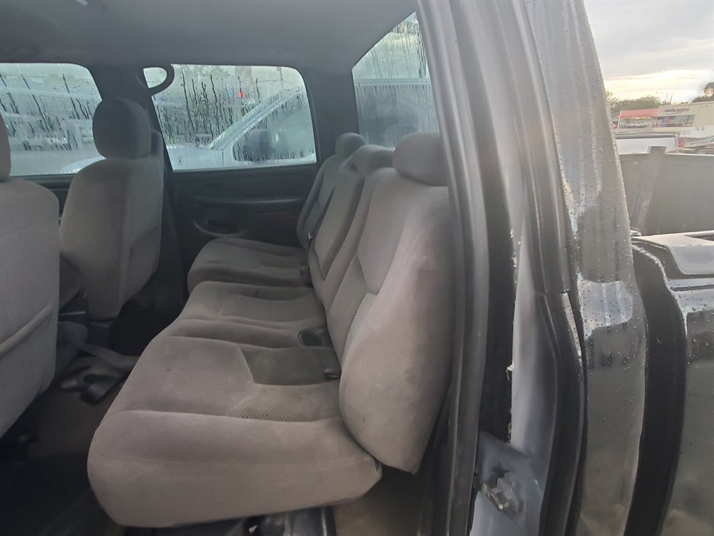 2006 Chevrolet Silverado - $10,695