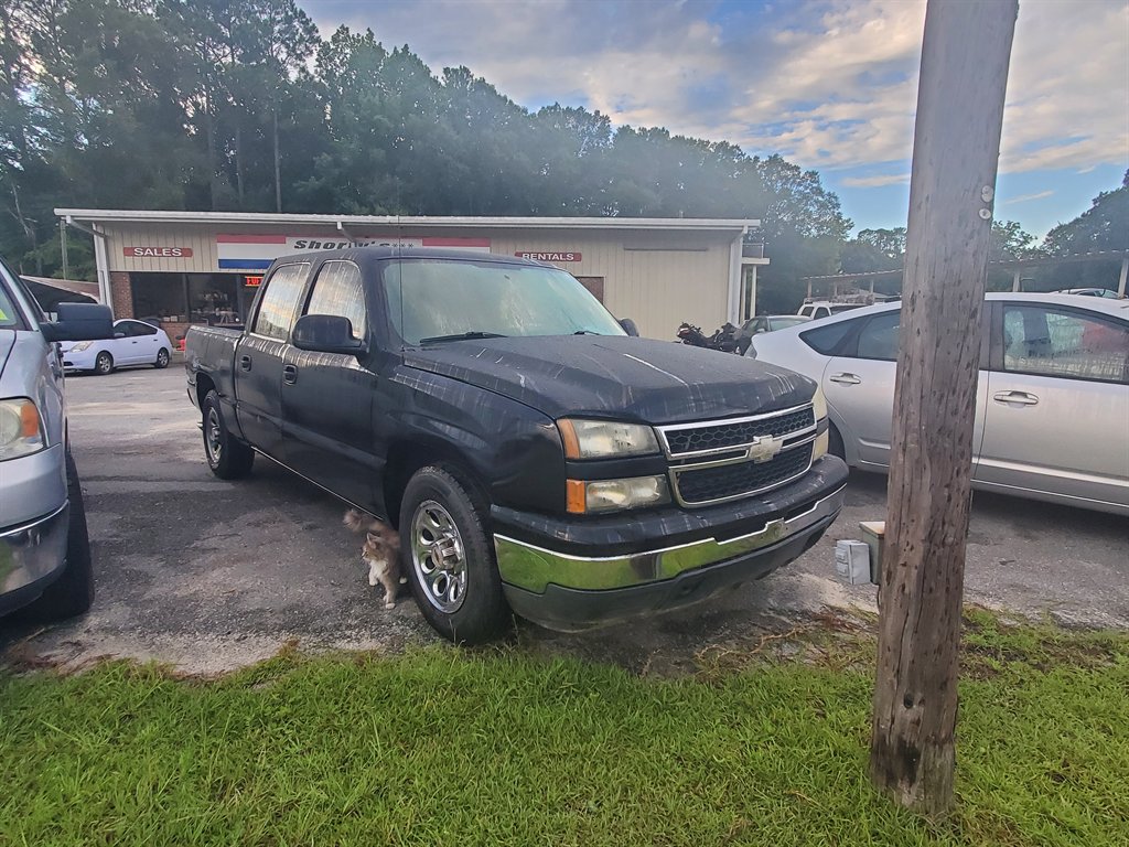 2006 Chevrolet Silverado - $10,695