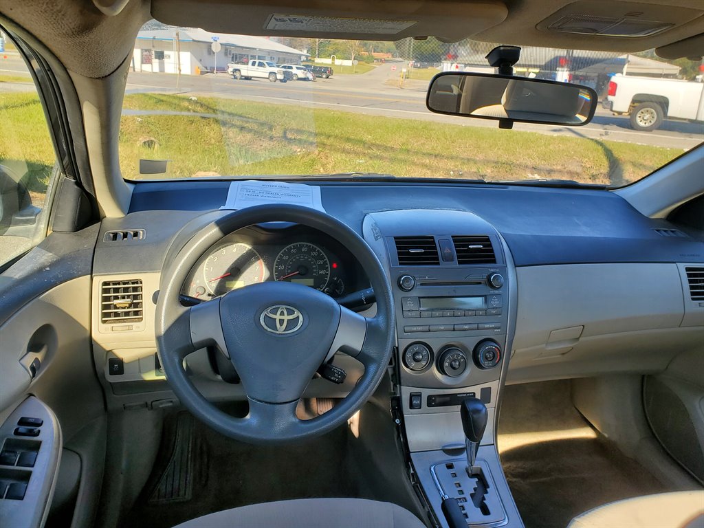 2011 Toyota Corolla photo