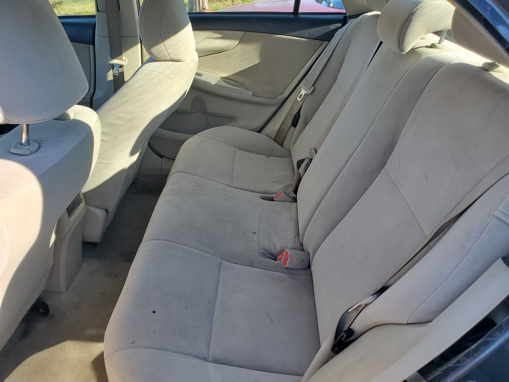 2011 Toyota Corolla photo