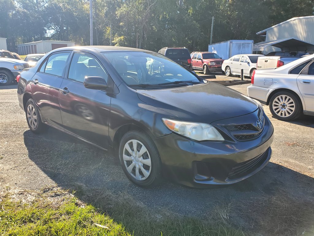 2011 Toyota Corolla photo