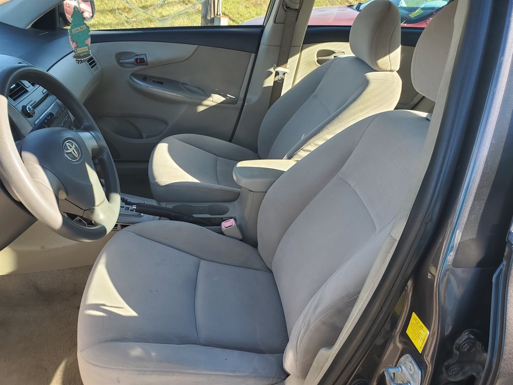 2011 Toyota Corolla photo