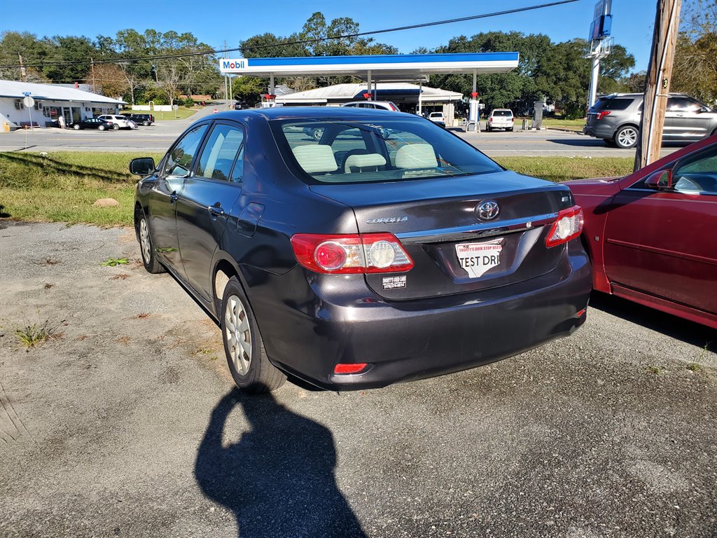 2011 Toyota Corolla photo