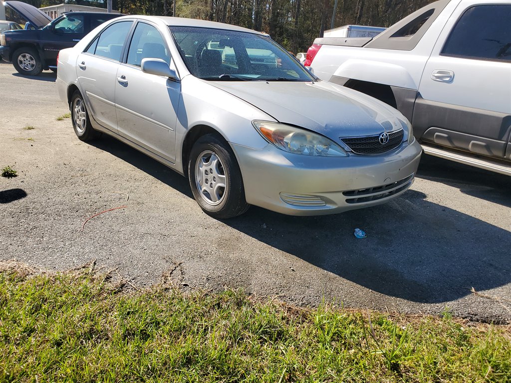2002 Toyota Camry LE V6 photo