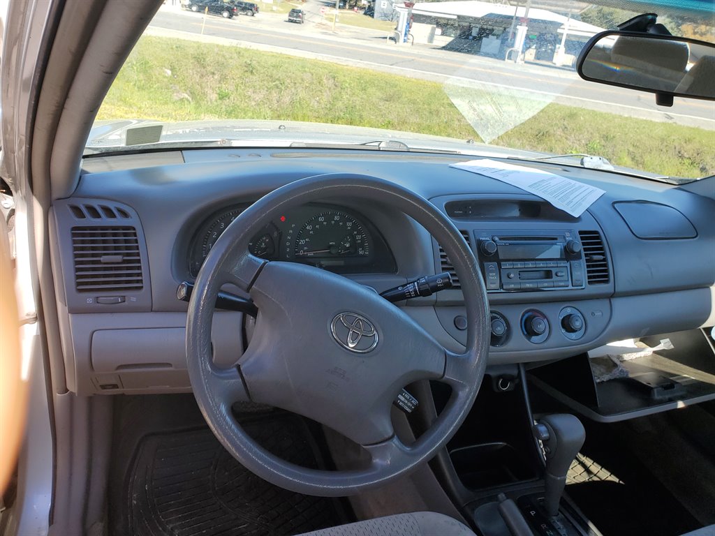 2002 Toyota Camry LE V6 photo