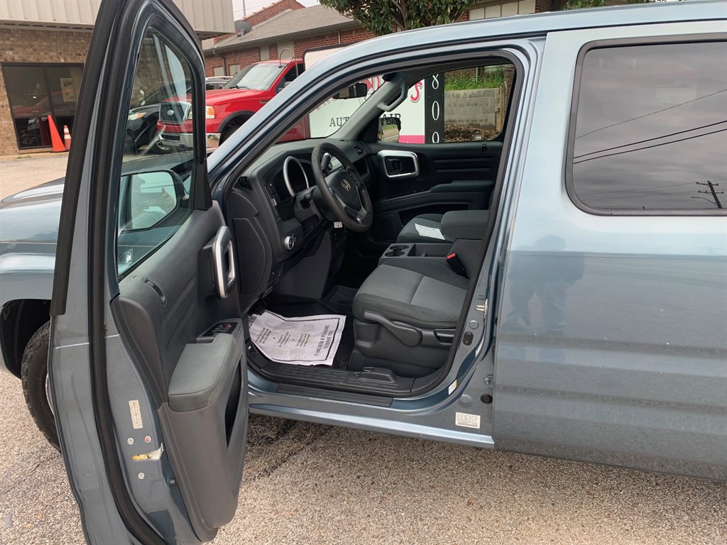 2006 Honda Ridgeline - $6,500