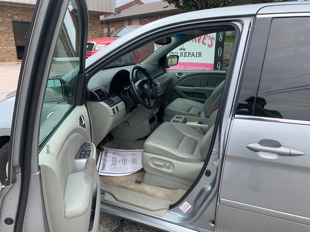 2009 Honda Odyssey - $7,000