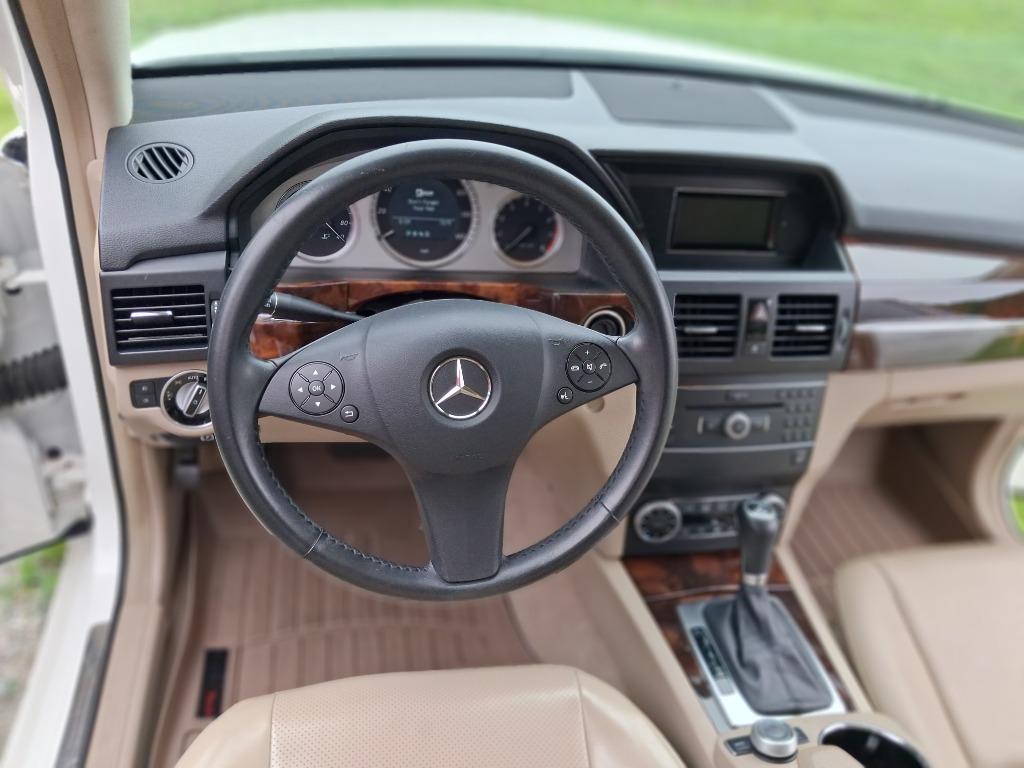 2012 Mercedes-Benz GLK-Class - $9,500